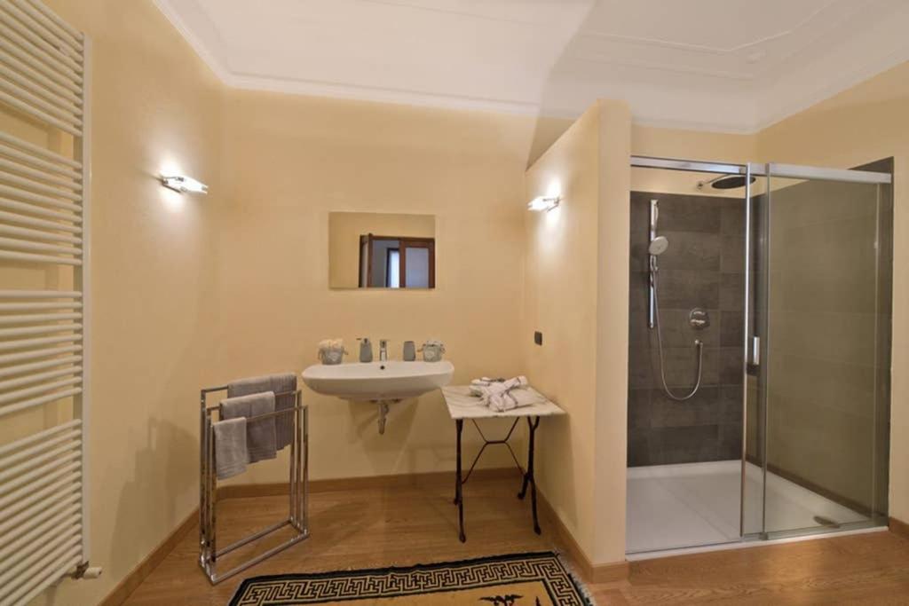 C-Rooms, Residenza Correggio Parma Bagian luar foto